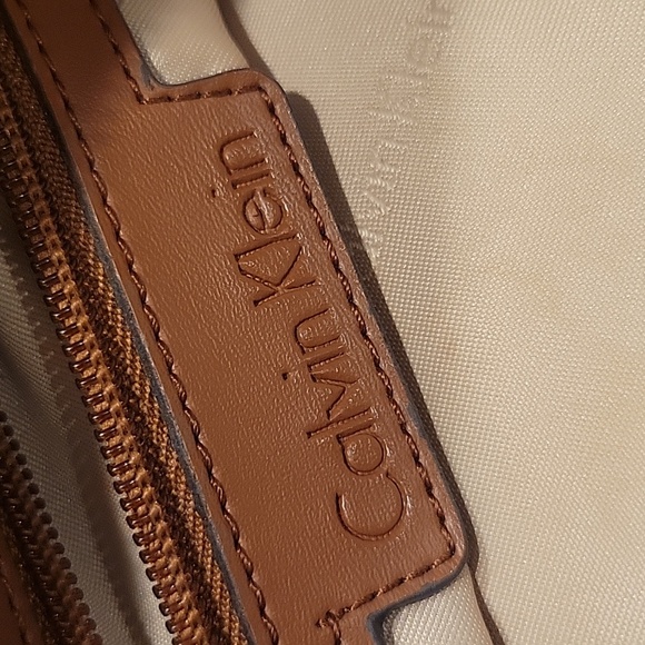 CALVIN KLEIN Nylon Belfast Messenger Bag - Picture 13 of 14